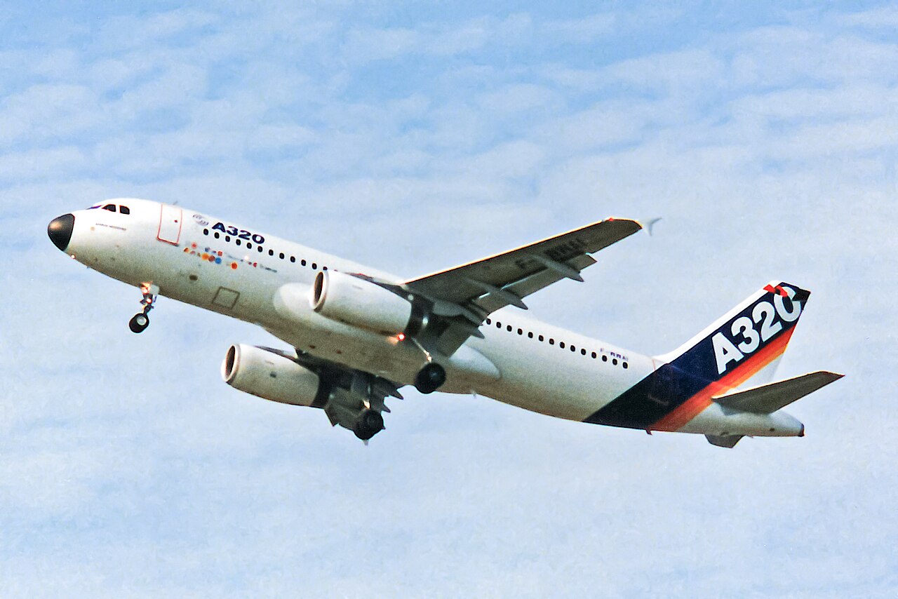 Photographie — Le prototype A320 F-WWAI à Farnborough, 1988