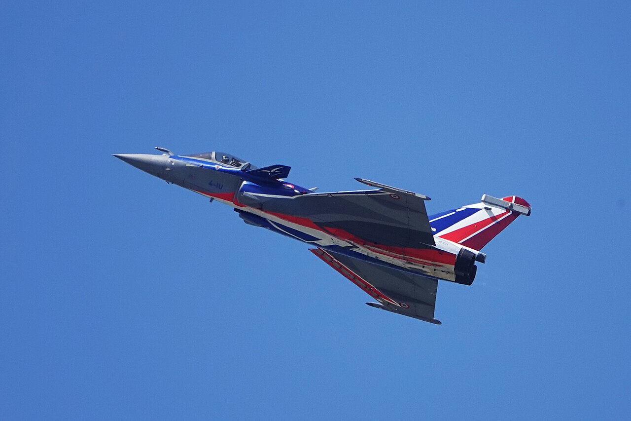Photographie — Rafale en démonstration au Salon du Bourget 2025
